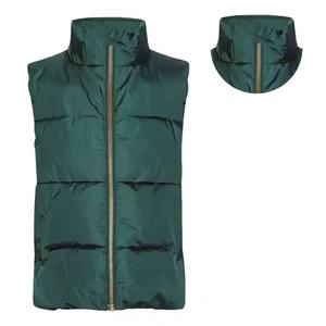 Chaqueta acolchada de color negro sólido de alta calidad OEM para hombre, chaleco acolchado con cremallera y cuello levantado de tela de poliéster personalizado - Product Image 5