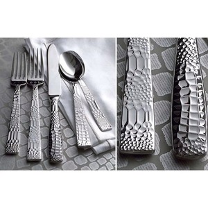 Couverts à poignées en métal Ensemble de 7 couverts en acier inoxydable Table à manger parfaite Ustensiles de cuisine Usage quotidien Couverts enduits de couleur noire - Product Image 5