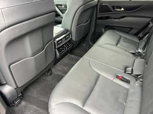 Lexus LX 600 2024 Usado, Lujo, Tracción Total, Volante a la Izquierda, Automático, Rines de Aleación R18, Tercera Fila de Asientos de Cuero, Arranque Remoto, Bluetooth, Visión Trasera 360 - Product Image 6