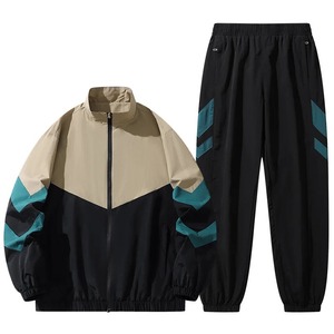 Premium Quality Men's Tracksuits Wholesale with Customized Colours and Sizes Tracksuits Men Sports Jogging Wear Tracksuits - Product Image 2