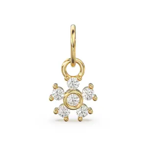 Colgante Redondo de Oro Amarillo de 14k Hecho a Mano con Engaste de Diamantes y Racimo de Rubíes Naturales, Regalo para Uso Diario - Product Image 3