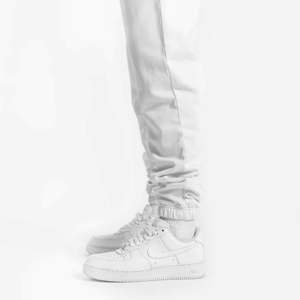 Pantalones de chándal ajustados para hombre más vendidos del 2025, pantalones de chándal de cintura media de lona de algodón 100% transpirable personalizados en estilo informal - Product Image 5