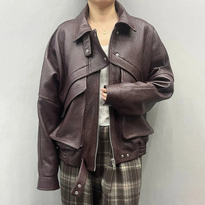 Abrigo de Cuero de Diseño de Moda Lujoso, Chaqueta de Cuero Burbuja para Mujer, Piel de Oveja Real Color Borgoña - Product Image 6