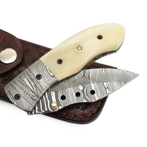 Couteaux de poche pliants en bois taille personnalisée en acier damas couteau de survie de camping de poche pliant avec couteaux à manche en corne - Product Image 4