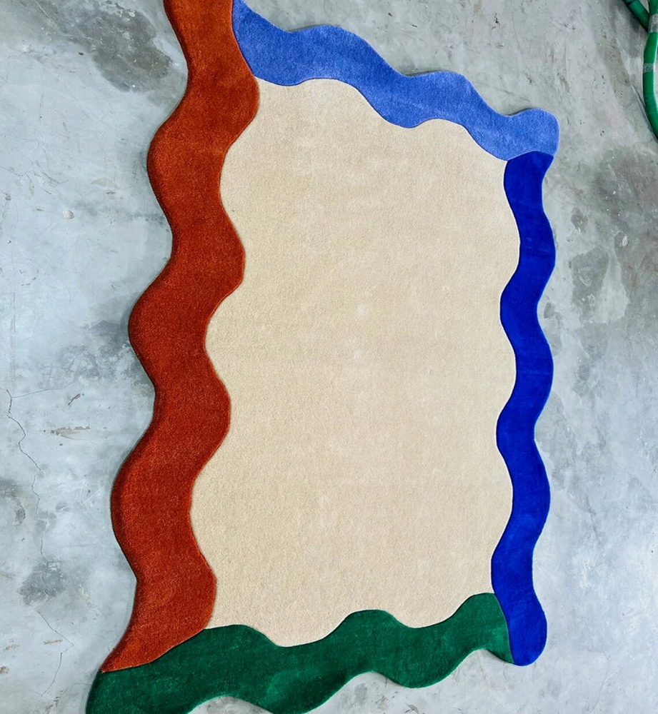 มีสีสัน