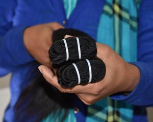 Extensiones de Cabello Indio 100% Naturales con Cutícula Alineada al por Mayor, Cabello Humano Virgen de Templo Vietnamita, Paquetes de Cabello Humano Ondulado - Product Image 4