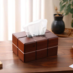 Caja de Pañuelos de Madera Premium con Diseño Floral Grabado, Portapañuelos Rústico, Organizador de Decoración Elegante para el Hogar y la Oficina Tradebyd - Product Image 1