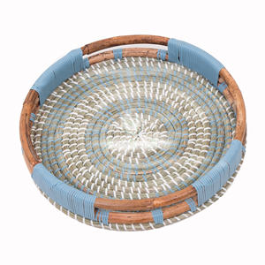 Plateau de service en bois haut de gamme avec poignée dorée décor de table de fête de mariage vaisselle plateaux de service alimentaire fabriqués à la main - Product Image 4