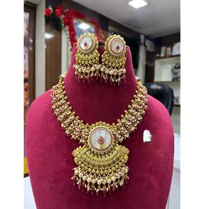 Collier royal en or Collier traditionnel de perles Kundan Bijoux de mariée lourds avec boucles d'oreilles pour femmes Parure de bijoux Mariage - Product Image 1