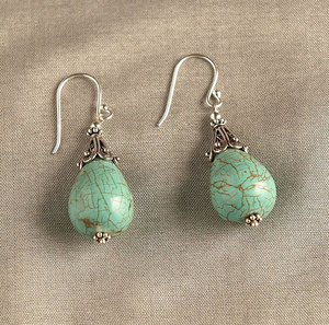 Boucles d'oreilles pendantes en argent sterling 925 avec pierre turquoise naturelle de forme ovale de 8 à 11 mm, prix de gros et Surgyan Saini - Product Image 5