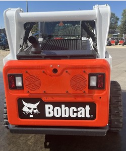 Mini-chargeur sur pneus T770 à moteur diesel, construction robuste, idéal pour les travaux de terrassement – Prix avantageux - Product Image 1