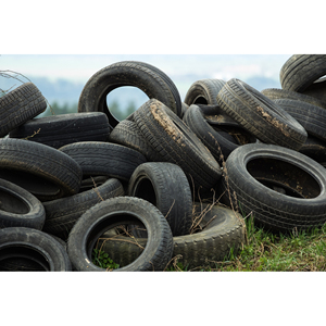 Approvisionnement en vrac abordable de pneus de voiture d'occasion de haute qualité pour l'exportation et l'industrie du recyclage - Product Image 1