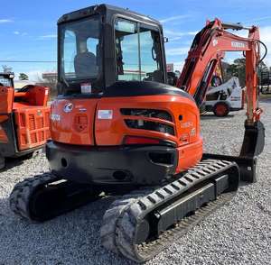Mini-excavatrice sur chenilles Kubota U55-4 avec cabine fermée, chargeuse-pelleteuse pour la construction et l'agriculture - Product Image 2