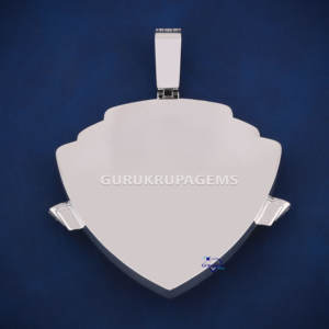 Pendentif Hip Hop Shield entièrement glacé en argent 925 personnalisé avec diamant Moissanite rond et taille baguette Design VVS Clarity - Product Image 6