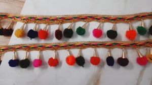 Rollos de borde de encaje adornado clásico para boutiques de moda y exportadores a granel listos con múltiples opciones de estilo - Product Image 4