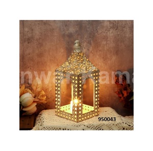 Linterna de hoja de hierro plateada decorativa para decoración del hogar Centro de mesa y eventos de boda - Product Image 3