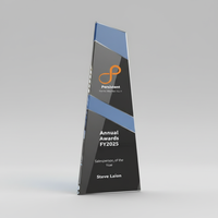 Trophée Souvenir Sportif en Acrylique Mukesh Enterprise – Durable, Poli, Détails Gravés, Impression Letterpress, Promotionnel, Apex Summit