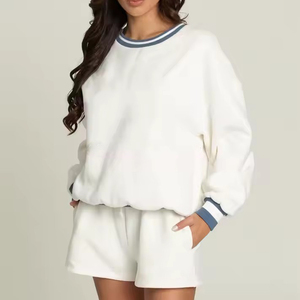 ชุดวอร์มกางเกงขาสั้นเสื้อสเวตเตอร์สวยป้ายแบบกำหนดเอง - Product Image 1