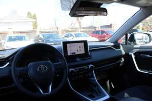 SUV Compacto Usado 2025, RAV4 Edición XLE - Product Image 5