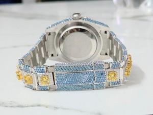 Montre de luxe Miyota analogique, ciel bleu glacé, acier inoxydable, double fuseau horaire, date, diamant moissanite, bracelet bicolore, pierres précieuses, style hip-hop, pour homme - Product Image 4