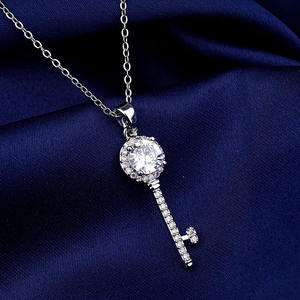 Moissanite हीरा दिल कुंजी हार घन Zirconia प्रशस्त जिक्रोन दिल कुंजी के लिए अवस्र्द्ध हार महिलाओं उपहार - Product Image 2