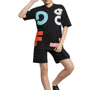 ชุดเซ็ตเสื้อยืดและกางเกงขาสั้นผู้หญิงมาใหม่สำหรับฤดูร้อน  รับผลิตแบบสั่งทำ แบรนด์ส่วนตัว ผ้าสบายๆ ทรงโอเวอร์ไซส์ สีพื้น - Product Image 1