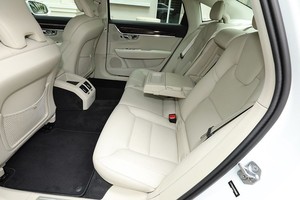 SUPER LIMPIO, VOLVO S-90 T5 FWD 2019, TRANSMISIÓN AUTOMÁTICA, ASIENTOS DE CUERO - Product Image 5