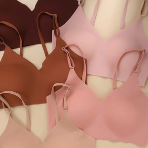 Sujetador de realce inalámbrico sin costuras con corte láser de verano, Top CORTO BÁSICO, sujetador acolchado para mujer, sujetador de seda helada - Product Image 4