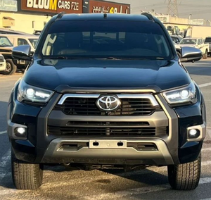 Toyota Hilux 2019 GL Modifiée 2.7L V4 AWD4x4 360CAM - Démarrage à bouton-poussoir - Patrol - Propre et d'occasion - Product Image 4
