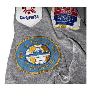 Sweat à capuche brodé avec patchs, fabricant OEM, sweat en molleton de coton épais avec patchs cousus, streetwear pour marques et commandes en gros - Product Image 5