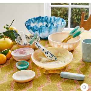 Bol en résine céramique polie avec base pour affichage de bijoux de bonbons au chocolat - Product Image 1