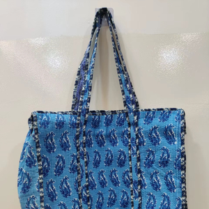 Bolsa de Mano Grande de Algodón Acolchado Estilo Vintage, Ecológica, Sostenible, Resistente, para Compras, Hecha a Mano, con Estampado de Bloques Vintage - Product Image 1