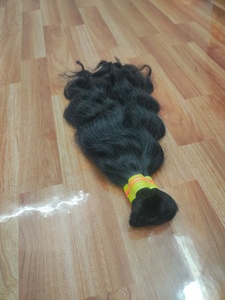 Cabello Humano Virgen Ondulado del Sur de la India, Suave, Natural, Sin Procesar, de 16 a 40 Pulgadas, Negro Natural, de un Solo Donante, en Tramas a Granel - Product Image 2