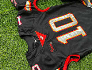 Maillot de football américain à sublimation personnalisée Premium pour les équipes et les joueurs Uniforme de football américain fabriqué au Pakistan - Product Image 3