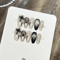 Lunar Elegy Acrylique Doigt Moyen Ovale Gothique Croix Noir Araignée Cat-Eye Texture Web Argent Paillettes Obsidienne Blanc Halo Design