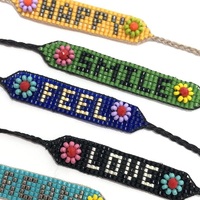 Bracelet SMILE en perles de rocaille faites à la main avec design personnalisé, style bohème tendance unisexe, bracelet perlé NOVA STAR CRAFT certifié IGI