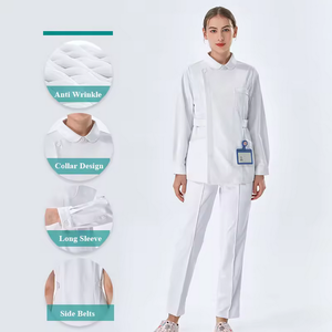 Conjunto de fregado de hospital blanco con hermoso diseño de cuello y cinturones laterales ajustables Uniforme cómodo - Product Image 2