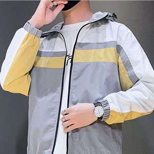 Chaqueta Deportiva Cortavientos Personalizable para Hombre, con Bloques de Color, Cremallera, Capucha, 100% Algodón, Elástica en Cuatro Direcciones - Product Image 5