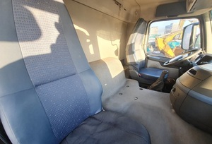 Camión Vol-vo FM 400 8X4 de 2010 con Motor de 451-500hp y Capacidad de Carga de 31-40T - Product Image 6