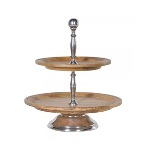 Soporte rústico de pastel de madera Natural para exhibición de panadería, centro de mesa de postre y presentación de pastel de boda con encanto atemporal - Product Image 1