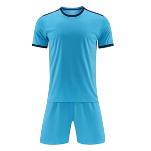 Personnalisation de l'uniforme de football Maillot d'entraînement de football Vêtements verts Adultes et enfants Ensembles de maillots de football à manches courtes - Product Image 2