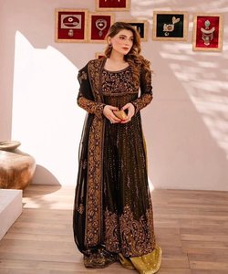 Trendy Eid Fashion Muslim Gown with Embroidered Thread Work - Product Image 4