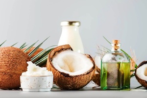 Aceite de Coco Refinado Orgánico RBD de Alto Punto de Humo para Panadería Industrial - Product Image 2
