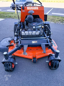 Cortadora de Césped Comercial Kubota SZ22-48 2024, Motor Kawasaki de 22 HP, Cortadora Hidrostática de Giro Cero de 48 Pulgadas en Venta - Product Image 3