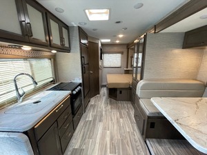 Camping-car de luxe familial 2021 Th or Freedom 24FE d'occasion pour le voyage et le camping - Product Image 3