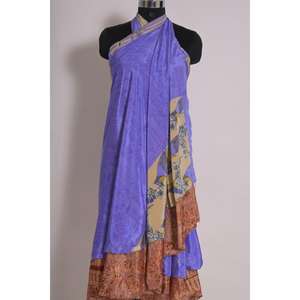 Jupe sari vintage indienne en soie réversible Boho Wrap pour femme parfaite pour les festivals, les voyages et le style décontracté - Product Image 4