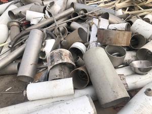 Vente d'usine pas cher rebroyé/ferraille de tuyaux en PVC rigide ferraille de profil de fenêtre en PVC de haute qualité pour accessoires d'outils électriques qualité de moulage - Product Image 6