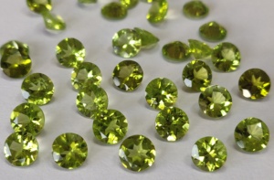 Natural Peridot Round Cut 9mm Faceted Loose Peridot Top Quality - Product Image 4