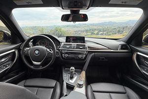 BMW 328i xDrive Sports Wagon 2016 USADO, Volante a la Izquierda/Derecha - Product Image 4