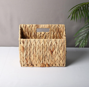 Organisateur de rangement naturel à double compartiment en jacinthe d'eau tissé à la main pour livres, journaux et organisation de la maison en provenance du Vietnam - Product Image 4